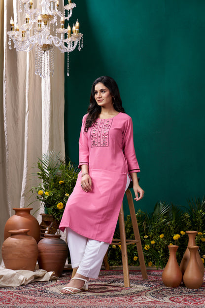 Pink Embroidered Cotton Kurta Set With Pent
