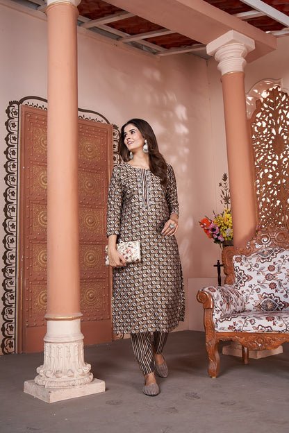 Brown Silk Kurta Set With Pent