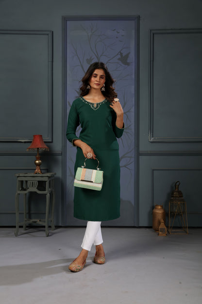 Green Embroidered Cotton Kurti Set With Pent